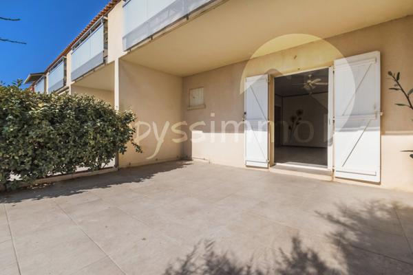 Studio
                                                                                                                                                                                                                                                                                                                        1 pièce(s)                                                                                                                                                                                                                                                                                                                              25.61  m²