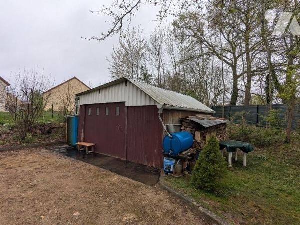 Verger avec un petit bâtiment à vendre à Nogent-le-Rotrou (28400) en Eure-et-Loir (28)

Situé...