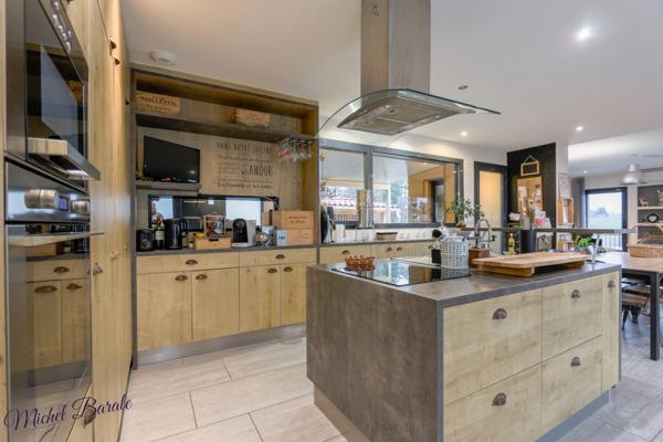 Maison 7 pièces MILLERY (69), 215m² sur terrain de 1509m²