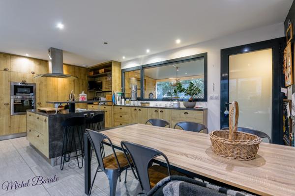 Maison 7 pièces MILLERY (69), 215m² sur terrain de 1509m²