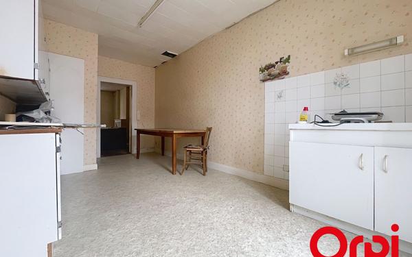 Immeuble à vendre    5 pièces •  Montluçon