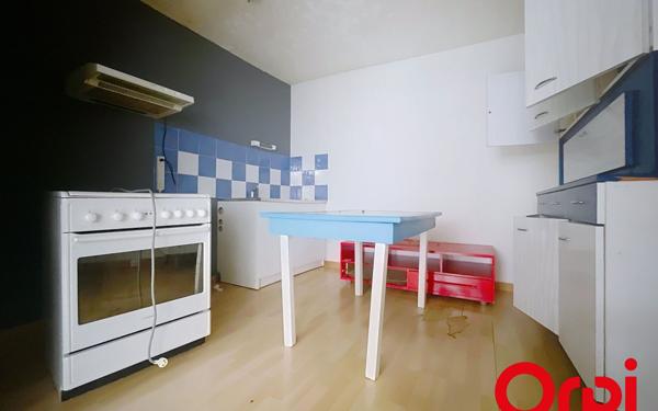 Immeuble à vendre    5 pièces •  Montluçon