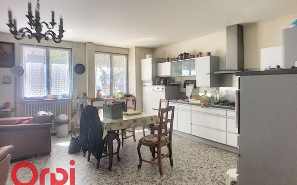 Immeuble à vendre    5 pièces •  Montluçon