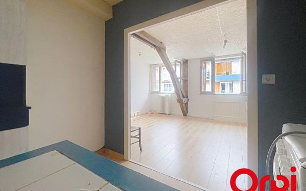 Immeuble à vendre    5 pièces •  Montluçon