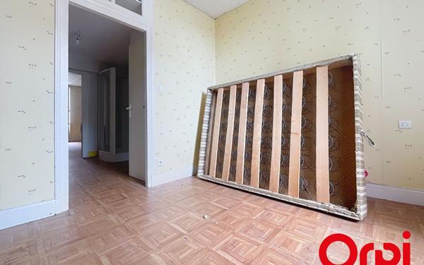 Immeuble à vendre    5 pièces •  Montluçon