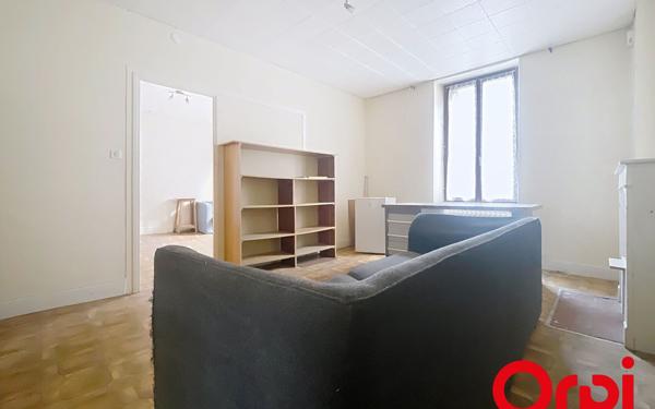 Immeuble à vendre    5 pièces •  Montluçon