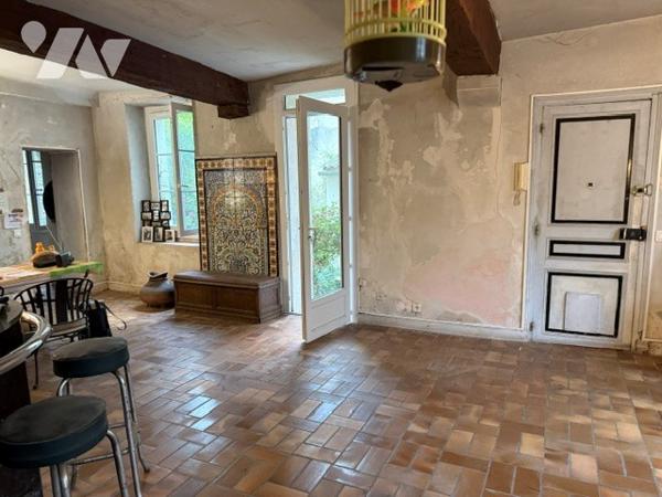 Immeuble à vendre à Montmorency (95160) en Val-d'Oise (95), 230 m2 habitables sur terrain de 348 m2