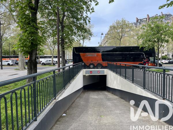 Parking à vendre 11 m² Paris 7