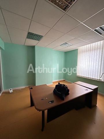 Immeuble de bureaux à vendre à Cambrai proche gare avec cour intérieure