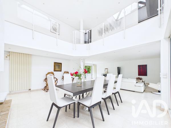 Maison à vendre 6 pièces 233,88 m² Sceaux