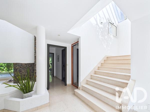 Maison à vendre 6 pièces 233,88 m² Sceaux