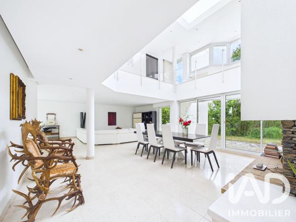 Maison à vendre 6 pièces 233,88 m² Sceaux