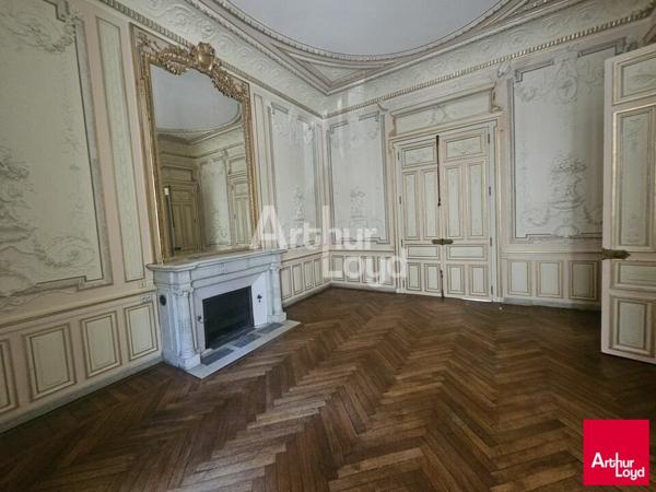 Angers centre ville, bureaux de 81 m² à louer