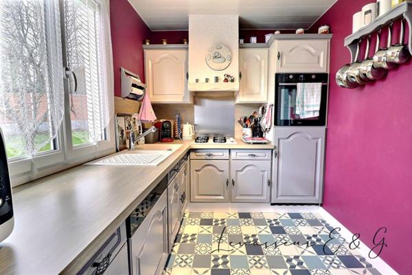 BALAGNY SUR THERAIN - Pavillon 3 chambres et bureau avec garage sur 520m² de terrain