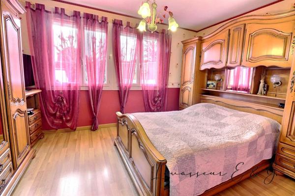 BALAGNY SUR THERAIN - Pavillon 3 chambres et bureau avec garage sur 520m² de terrain