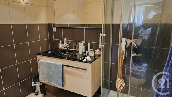 Immeuble à vendre  147 m2 MONTAGNIEU - 01