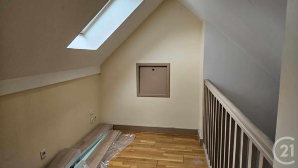 Immeuble à vendre  147 m2 MONTAGNIEU - 01