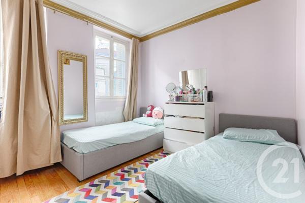 Appartement F3 à vendre  3 pièces - 45,23 m2 PARIS - 75018