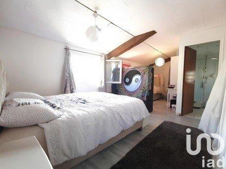 House for sale 5 rooms 117 m² Clichy-sous-Bois