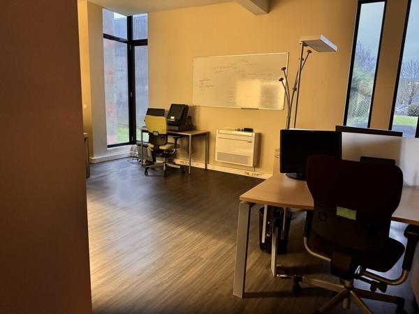 SAINT-AVERTIN LES GRANGES GALAND BUREAUX A LOUER DE 241 M² PROCHE A10