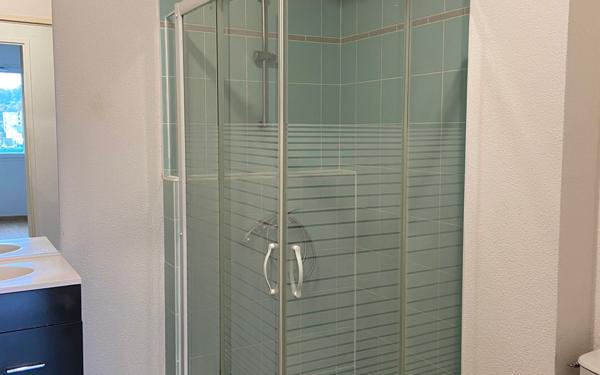 Appartement à vendre    3 pièces •  Floirac