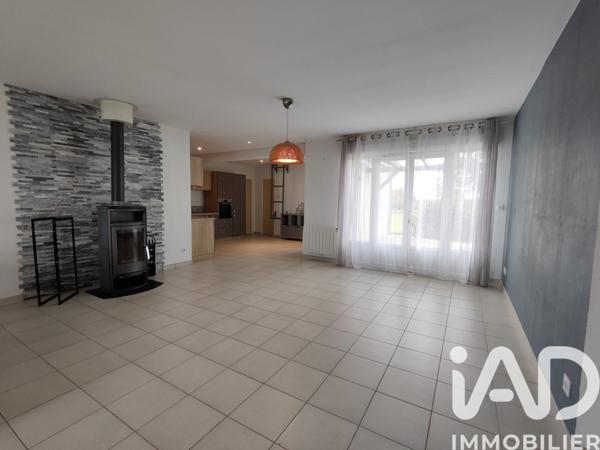 Maison à vendre 8 pièces 193 m² Chanteau