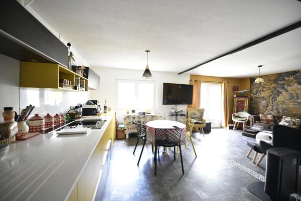 Maison de charme au cœur d’un joli village (27)