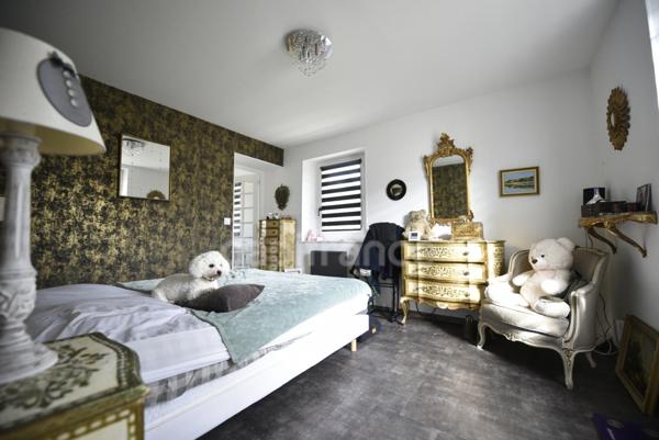 Maison de charme au cœur d’un joli village (27)