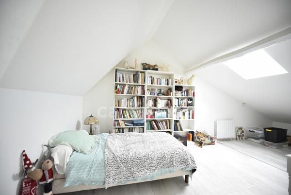 Maison de charme au cœur d’un joli village (27)