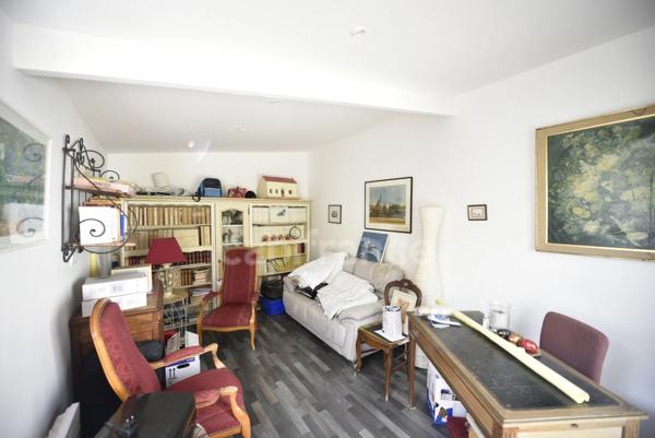 Maison de charme au cœur d’un joli village (27)