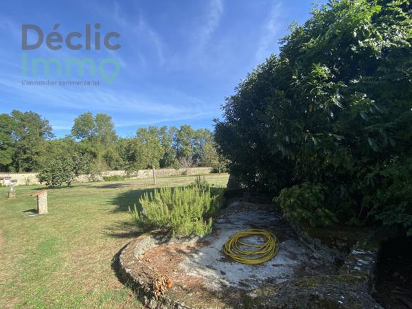 Vente maison Tonnay charente, 248m² 5790m² 7 pièces 448 000€