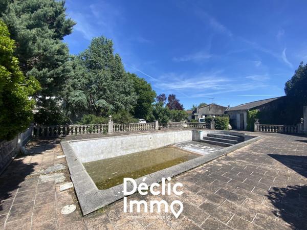 Vente maison Tonnay charente, 248m² 5790m² 7 pièces 448 000€