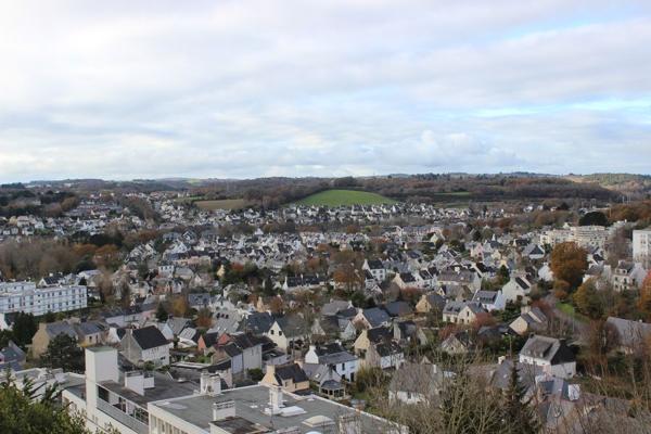 LE CENTRE-VILLE À PIED, POUR CE TYPE 3 DUPLEX TOUT EN LUMIÈRE, AGRÉMENTÉ DE SA BELLE TERRASSE. - A QUIMPER Quimper NORD