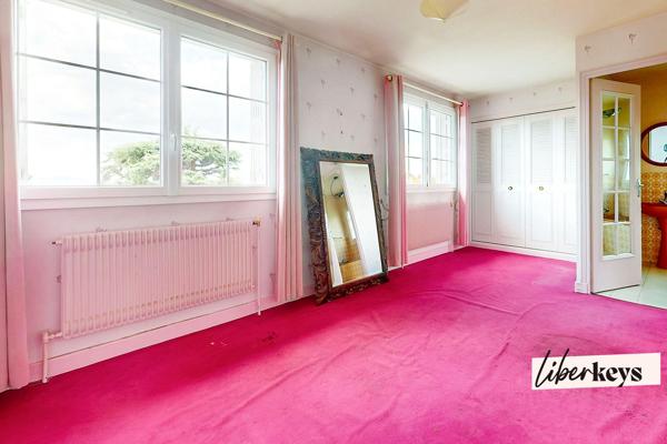 SAINTE FOY LES LYON - MAISON FAMILIALE 6 PIECES 134m² - TERRAIN AVEC VUE - 652m²