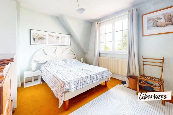 SAINTE FOY LES LYON - MAISON FAMILIALE 6 PIECES 134m² - TERRAIN AVEC VUE - 652m²