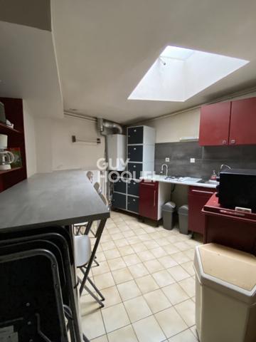 BAS SAINT HONORÉ - IMMEUBLE D'ENVIRON 95M² COMPRENANT 6 LOTS