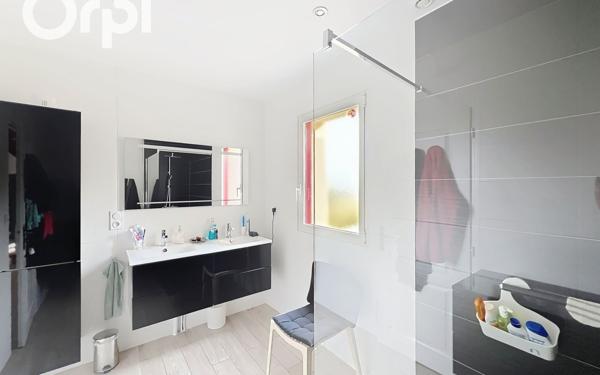 Maison à vendre    6 pièces •  Guérande