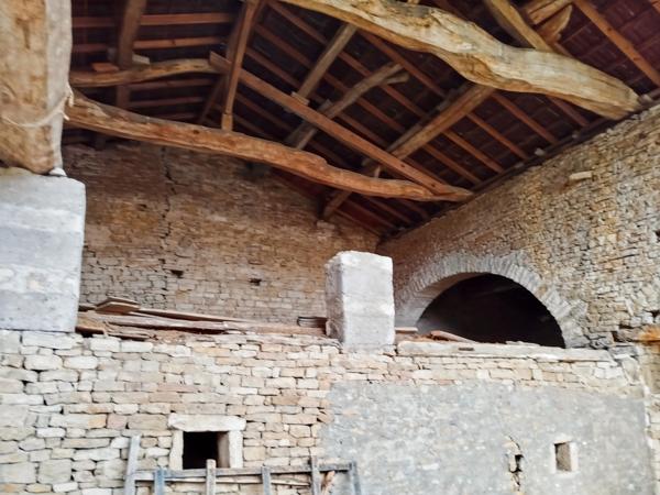 Grange à vendre Uchizy proche de Tournus (71)