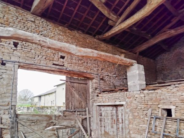 Grange à vendre Uchizy proche de Tournus (71)