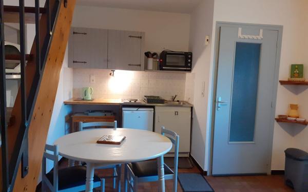 Appartement à louer    1 pièce •  Villeneuve-de-Berg