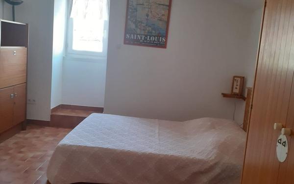 Appartement à louer    1 pièce •  Villeneuve-de-Berg