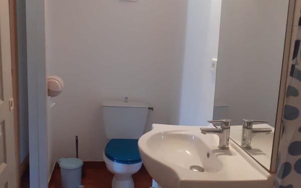 Appartement à louer    1 pièce •  Villeneuve-de-Berg