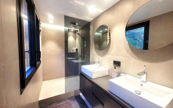 Appartement à vendre    5 pièces • 81,52 m2 Cannes