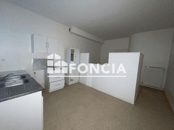 Location Studio 40.7 m² - 10 RUE BOURBON Charleville-mezieres 08000
