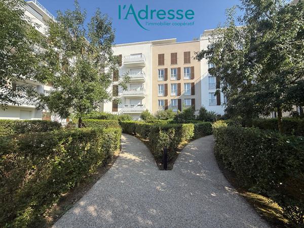 Appartement Noisy Le Grand 3 pièce(s) 63 M² SANS TRAVAUX