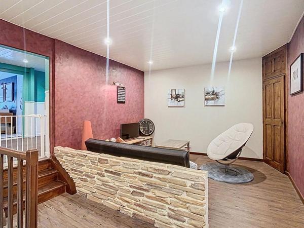 Maison 7 pièce(s) 235 m2  4/5 chambres grand espace parental terrain de  plus de 800m2