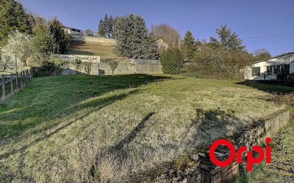 Maison à vendre    6 pièces •  Ruy