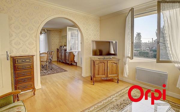 Maison à vendre    6 pièces •  Ruy