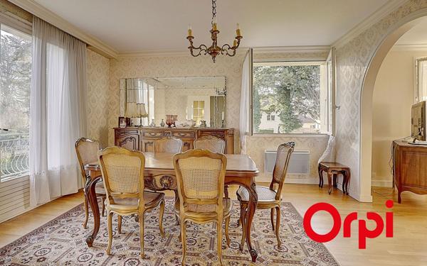 Maison à vendre    6 pièces •  Ruy