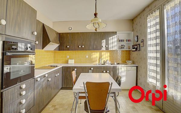 Maison à vendre    6 pièces •  Ruy